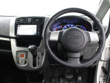 運転席廻りです。
