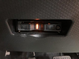 ETCを装備しています☆有料道路の料金所をノンストップで通過できてとても便利です☆高速道路のETC割引なども使えるのであるに越したことはない機能です!