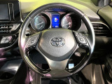 【ステアリングスイッチ】運転中、前方から目線をそらすことなく、オーディオ等の操作が可能な便利機能!安心&快適なドライブを演出してくれます♪
