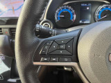 ハンドル左側のスイッチでオーディオの操作が可能なので、運転中でも楽に調整できます(^^♪