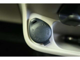 【アクセサリーソケット】12Vのカー用品等の電源供給が可能です。