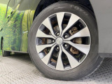 【純正16インチアルミホイール】外観にマッチした純正アルミホイールを装着しております。各種社外アルミホイールや、スタッドレスタイヤも取扱いしております。是非ご相談ください♪