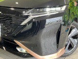 【LEDヘッドライト】悪天候や夜間走行時も良好な視界を確保し安心して運転できる高輝度LEDヘッドライトを装備!点灯速度が早く、消費電力も抑えられています。