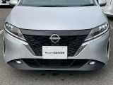 LEDヘッドライトです。シャープな白光色のLEDランプを採用しました。人気の車ですので、お問い合わせはお早めに!