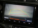 【バックカメラ】駐車時に後方がリアルタイム映像で確認できます。大型商業施設や立体駐車場での駐車時や、夜間のバック時に大活躍!運転スキルに関わらず、今や必須となった装備のひとつです!