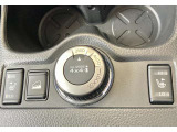 ALLMODE4X4i 「AUTOモード」を選べば、路面が変化しても安定した走りができます。「2WDモード」「LOCKモード」も選べます。前席シートヒーターとヒルディセントコントロール装備してます。