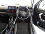 視界良好、操作しやすい運転席です。