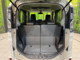 普段のお買い物や通勤、送迎等に十分な荷室スペースを確保しております。セカンドシートを倒すと、大きな荷物の積載も可能です♪