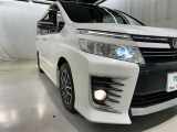 フォグランプ装着車です。暗い夜道の車両前方を明るく照らします