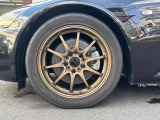 中古車は全てWeb在庫です。現車はストックヤードにて保管しており常時展示はしておりませんので、現車をご確認の場合は事前にお電話にてご連絡お願い致します。075-922-2313 定休日:毎週水曜日
