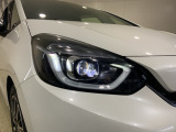 LEDヘッドライトで夜道も安心!