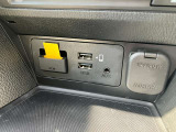 Applecarplay・androidautoが接続可能!スマートフォンを最も安全に操作することができます!音楽の再生・ナビ・通知などドライブしながら快適に操作できますね☆