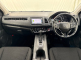 いつでも気持ちよく運転できて、使い勝手のいい収納や体をケアするシート、細部にまでこだわったインテリア♪