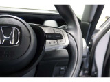Hondaセンシングの機能のひとつ、アダプティブクルーズコントロール付!アクセルから足を離しても設定したスピードと前車との車間を保ち走行してくれます!車線維持もアシスト☆高速道路で疲労軽減ですね☆