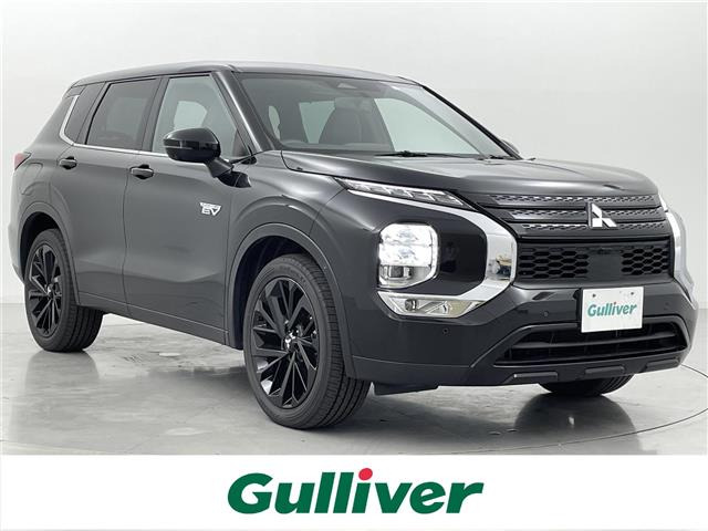 アウトランダー PHEV 2.4 ブラック エディション 4WD 4WD サンルーフ