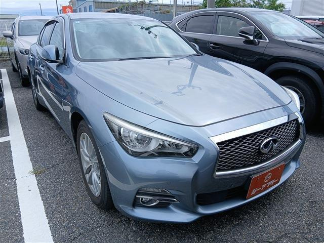スカイライン 2.0 200GT-t 禁煙車 純正8インチナビ 全周囲カメラ