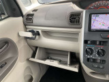 工夫された小物入れスペースもあります