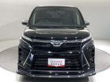 「フロントマスク」です。車の印象を決めるのは【顔】。この車の顔つきは、きっとあなたにピッタリ!?