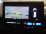 バックカメラ搭載です!車庫入れが苦手な人はもちろん、車両感覚に自信がある人にもお勧めです!見えない箇所が見えるようになるので、低い障害物や隠れてしまっている子供の存在等にも気付く事が出来ます。