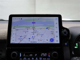 【ディスプレイオーディオ(コネクティッドナビ対応)Plus】通信型のコネクティッドナビに加え車載ナビも搭載しています。コネクティッドナビはご契約を頂くとR10年12月31日まで無料でご利用いただけます