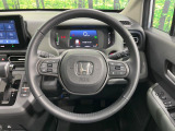 【純正革巻きステアリング】上質な革を使用することで、手にしっかり馴染みとても運転しやすいハンドルです♪