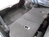 リアシートを倒せば広々荷室の出来上がり。アレンジ次第でさまざまな荷物が積み込めますよ。