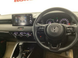 運転席周辺のスマートなレイアウトが、操作のしやすさを実現。快適なドライブをサポートします。