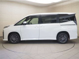 両側パワースライドドア付きだから、狭い駐車スペースなどでの 乗り降りラクラク!小さなお子さまのいるご家庭には嬉しい装備。