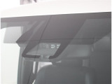 サポカーは、高齢運転者を含めたすべてのドライバーによる交通事故の発生防止・被害軽減対策の一環として、国が推奨する新しい自動車安全コンセプトです。詳しくは販売店スタッフまでおたずねください。