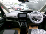 セレナ 1.2 e-POWER ハイウェイスターV 