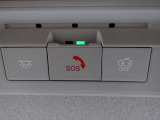 【SOSコール】急病時や危険を感じた時には、SOSコールスイッチを押してください。万が一の事故発生時には、エアバッグ展開と連動し自動通報されます。