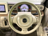 【純正革巻きステアリング】上質な革を使用することで、手にしっかり馴染みとても運転しやすいハンドルです♪