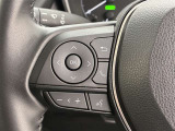 運転中、オーディオの操作をしてて、ハッとしたことはありませんか?ステアリングスイッチは、運転中でもハンドルでオーディオの操作が可能です。安全なドライブをサポートします。