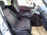 清潔で広々した座席です!是非、現車を見て体感してみてください。