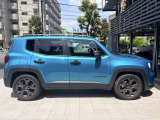 ホイールアーチが台形なのはJeepのみのデザインになり、ここを見てもJeepとすぐ分かります!
