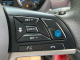 プロパイロット装備。高速道路航行時での巡行や前方の車との車間保持、減速から停止、発進、加速まで自動でアシストする機能です。