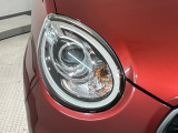 LEDヘッドライトは、点灯の瞬間から最大光量を発揮し、突然暗くなるトンネルなどでの安定感を高めます。