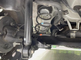 お車を安心してお乗りいただく為には、足回りの定期点検が欠かせません。サービスサポート(有償保証)では無料点検もご提供しており、安心のカーライフをお過ごしいただけるサポート体制が整っています。