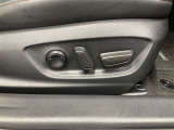 パワーシート搭載。微妙な調整が手軽にでき、ピッタリのポジションで運転することが可能です。
