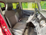 運転席シート廻りは使用感も少なく、良好な状態となっています。丁寧に使われていたことがよくわかりますね。