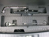 ジャッキなどの工具