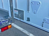 運転席側ストッパーの状態です。