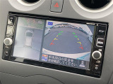 【 全方位カメラ 】上から見下ろしたように駐車が可能です。安心して縦列駐車も可能です♪
