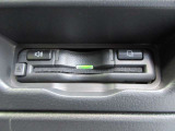 ETCももちろん搭載。いちいち料金所で停車する必要なんて当然ないです。スムーズにストレスなくドライブをお楽しみください。(※支払総額にセットアップ費用は含まれておりません。)