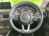 【純正革巻きステアリング】上質な革を使用することで、手にしっかり馴染みとても運転しやすいハンドルです♪