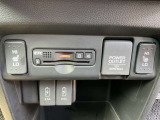 ビルトインタイプのETCです。スッキリしていますね。納車時にはセットアップいたしますので、すぐにお使いいただけます。