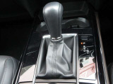 DCT、CVT、従来型のATなど、すべてのトランスミッションの利点を集約し、ロックアップ領域を大幅に拡大し伝達効率の向上とマニュアルトランスミッションのようなダイレクト感を実現した自社製ATです。