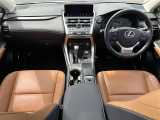 NX 300 Iパッケージ 4WD 本革シート