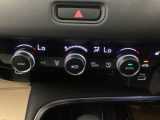 ダブルエアコンは、運転席と助手席でそれぞれ異なる温度を設定できます。