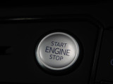 ●Start/Stop●ブレーキを踏みボタンを長押しするだけで、キーの抜き差しなく簡単にエンジンをかける事が出来ます。
